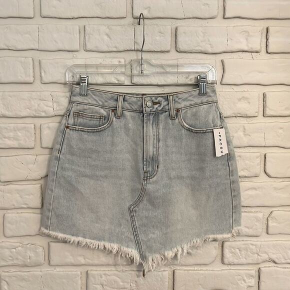 PacSun Dresses & Skirts - NWT Pacsun denim skirt size 26 (2)